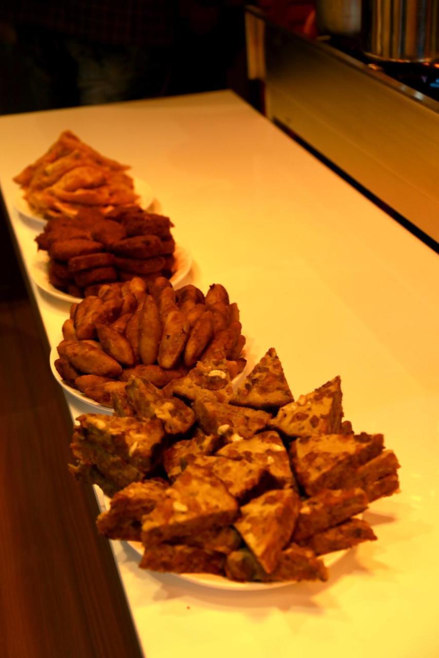 Aura One Hotel Kochi Kültér fotó