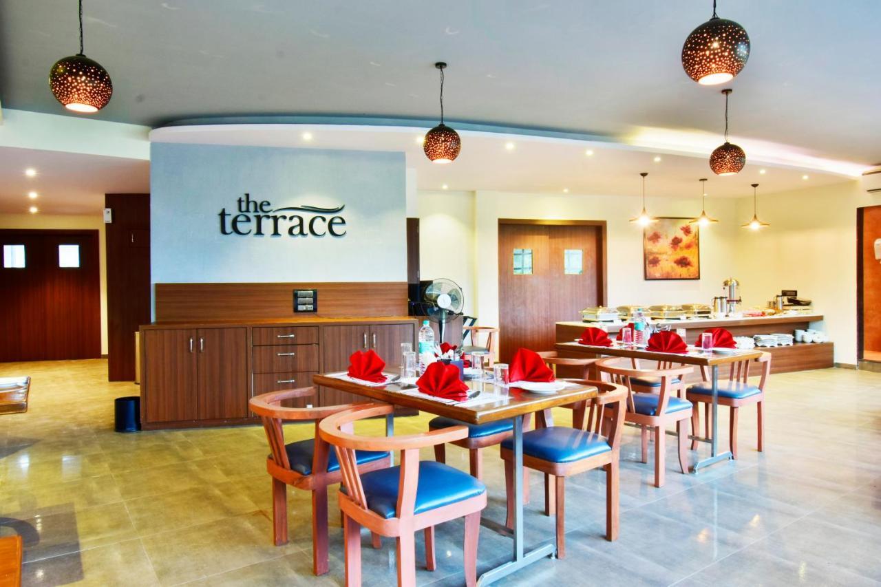 Aura One Hotel Kochi Kültér fotó