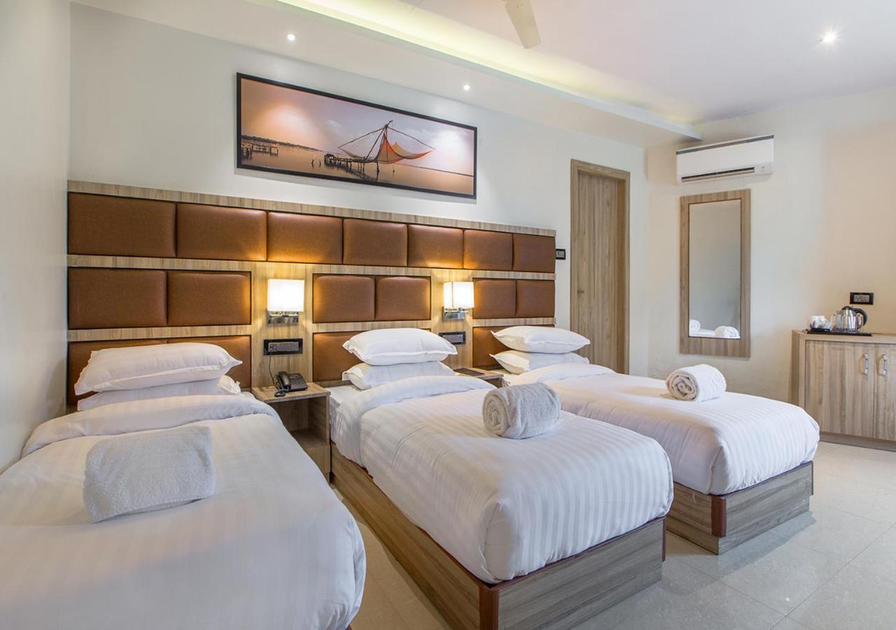 Aura One Hotel Kochi Kültér fotó