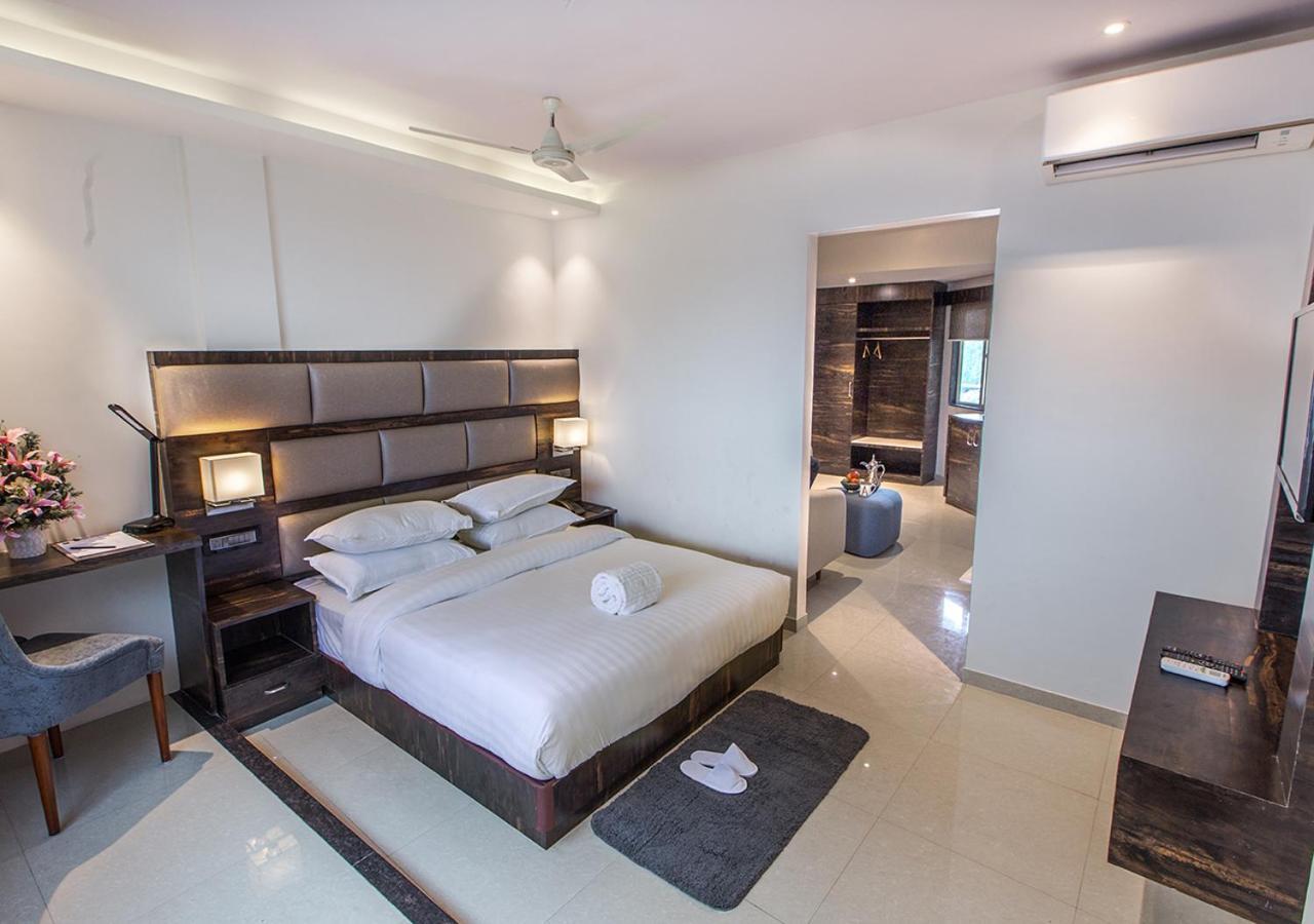 Aura One Hotel Kochi Kültér fotó