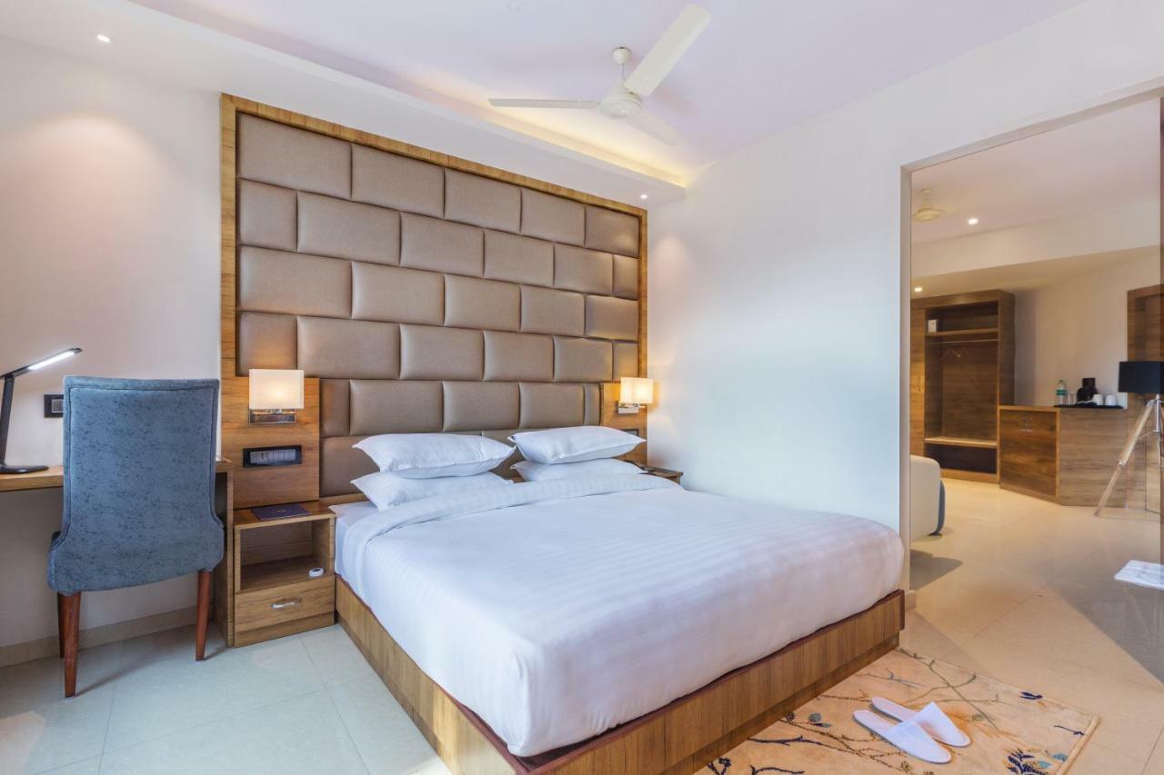 Aura One Hotel Kochi Kültér fotó